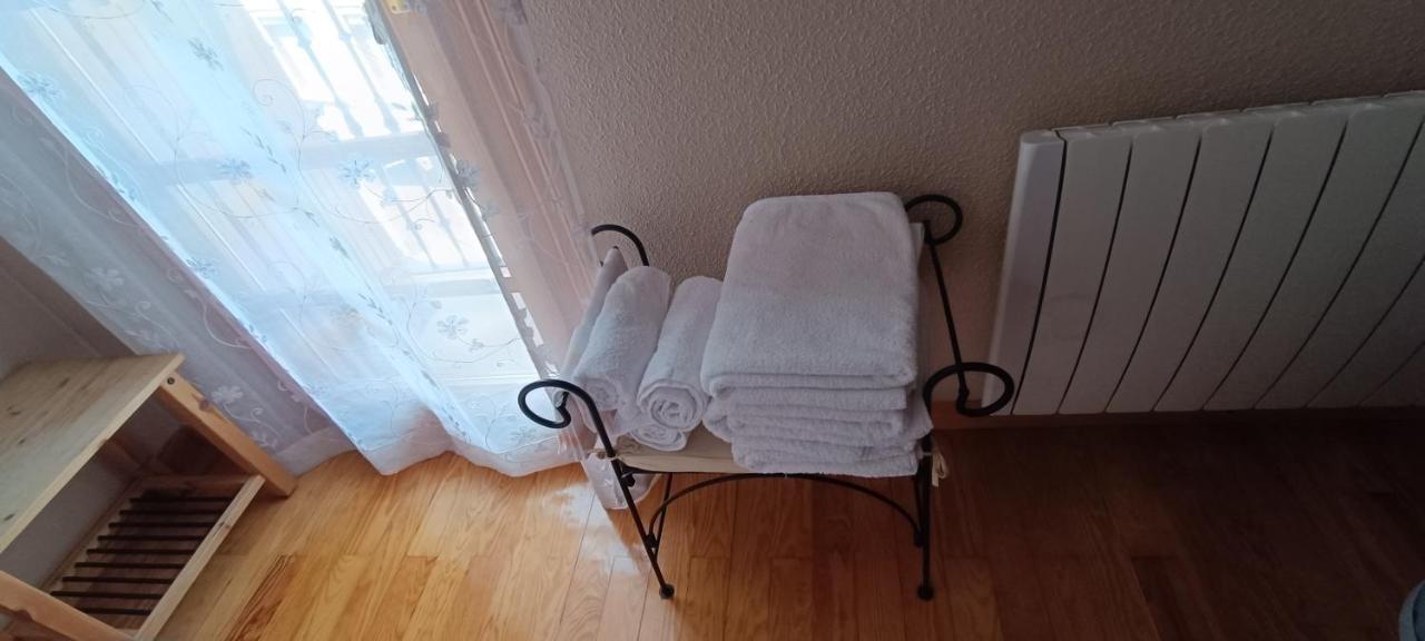 Apartamento El Refugio De Sara Benasque Exterior foto