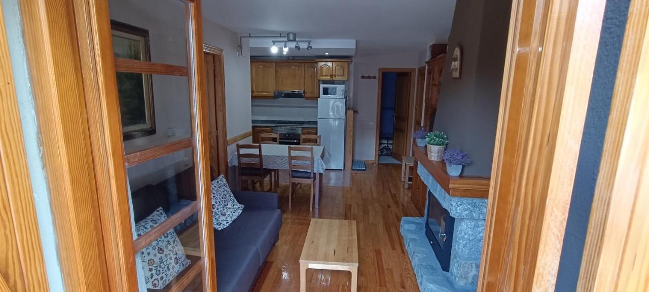 Apartamento El Refugio De Sara Benasque Exterior foto