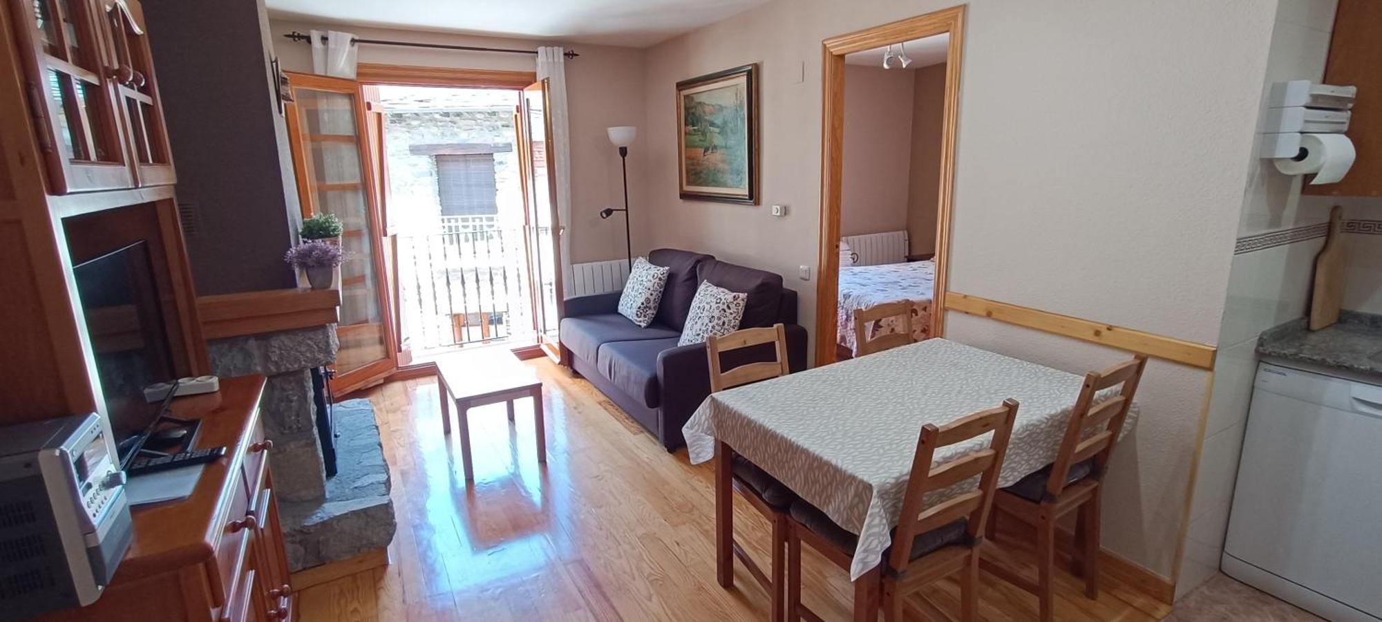 Apartamento El Refugio De Sara Benasque Exterior foto